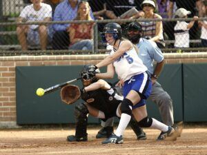 woman-at-bat